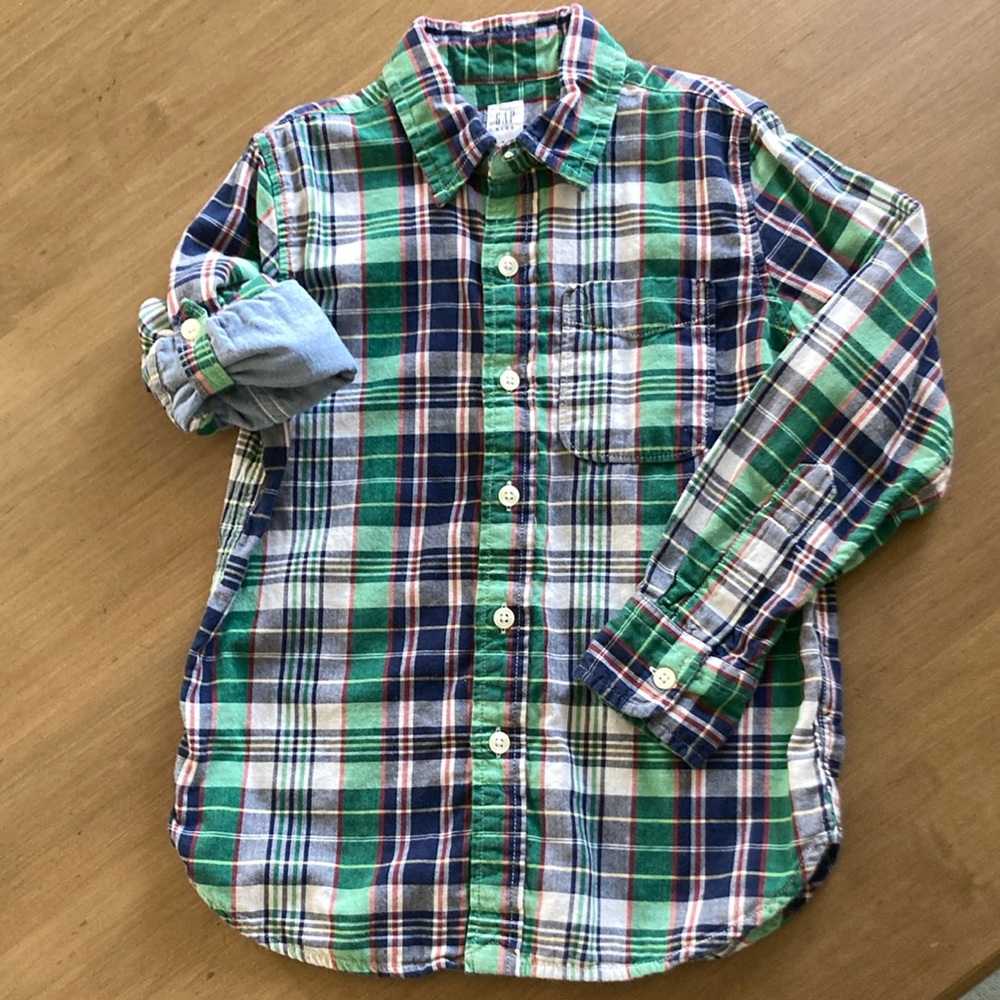 Gap Kids Boys’ Plaid Long-Sleeve Button Down Shirt
